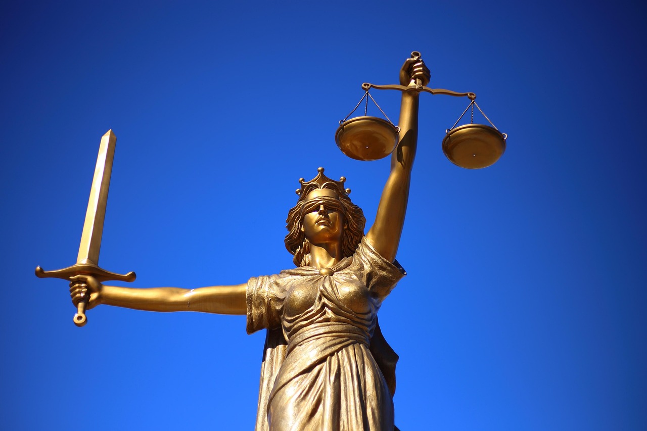 Canadian And International Law, Grade 12 (CLN4U)